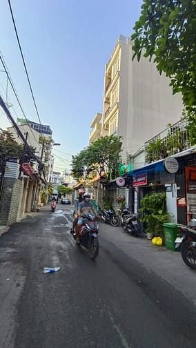 Hình ảnh Mua nhà Thảo Điền giá 15 - 20 tỷ - Xuân Thủy - sổ hồng riêng - 4x18 -
