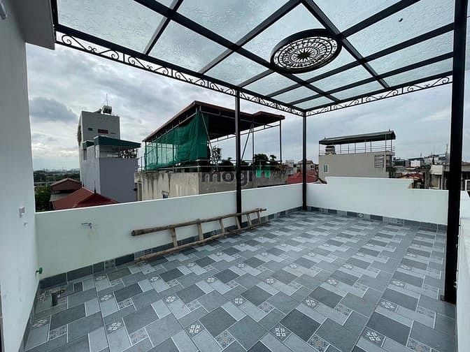 Hình ảnh Bán nhà phố Thạch Bàn, đẹp mới, 35m2,  chỉ hơn 4 tỷ