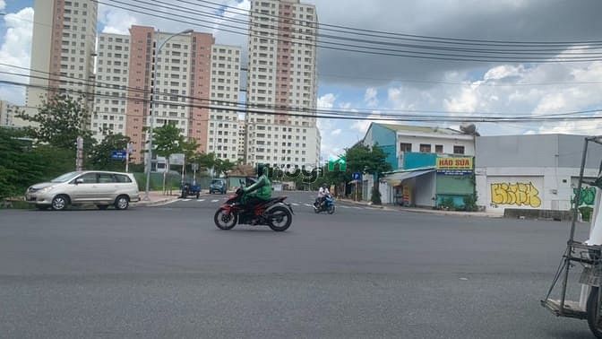 Hình ảnh Bán đất Trần Não - khan hiếm - sổ riêng - 2000 m2 - giá bán 700 tỷ