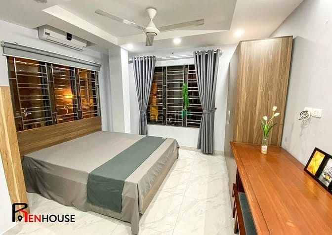 Hình ảnh Đình Thôn  nhà mặt phố, tiện ích ngay cổng ở luôn .