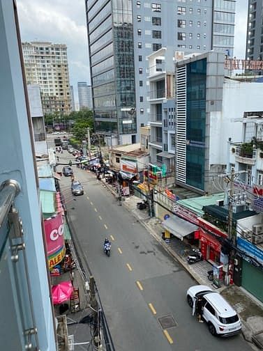 Hình ảnh 🏡 Căn Hộ Dịch Vụ STUDIO 🏡: - Ban Công – Gần Trung Tâm Thành Phố