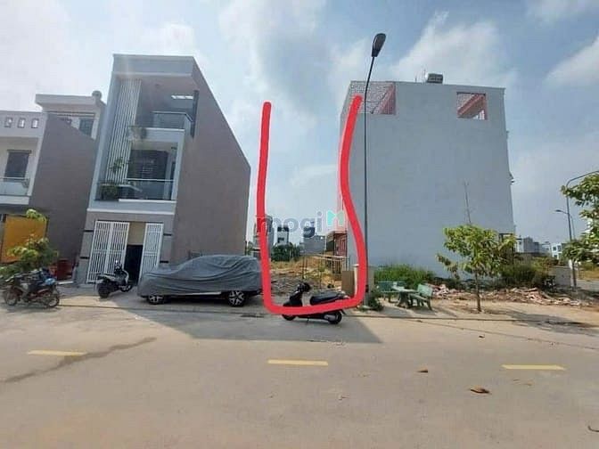 Hình ảnh Bán lô đất sổ hồng riêng Phú Hồng Thịnh VI , Dĩ An BD