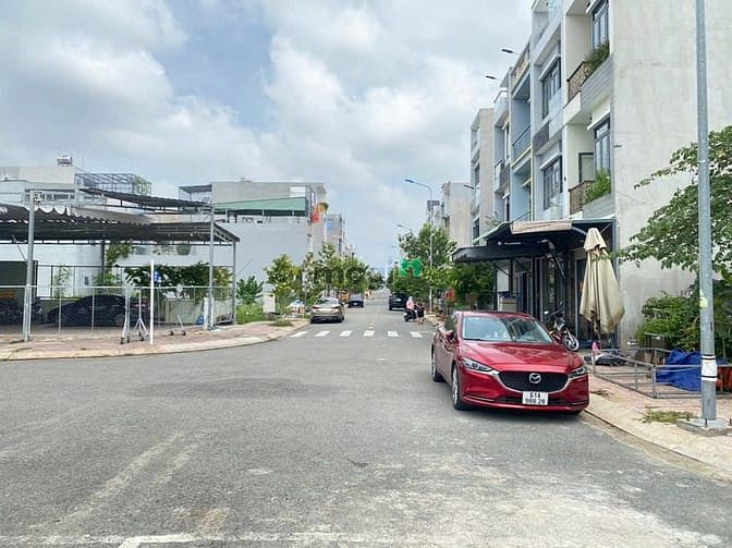 Hình ảnh Bán lô đất sổ hồng riêng Phú Hồng Thịnh VI , Dĩ An BD