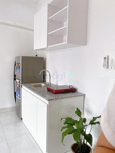 Hình ảnh 🏡 Căn Hộ Dịch Vụ STUDIO 🏡: - Ban Công – Gần Trung Tâm Thành Phố