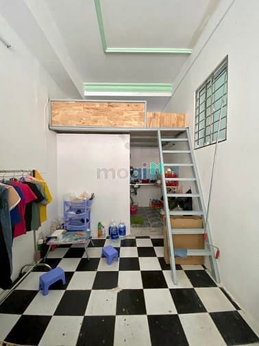 Hình ảnh Cho Thuê Mặt Bằng 30m2 Mặt Tiền Đường Bàu Cát - Tân Bình