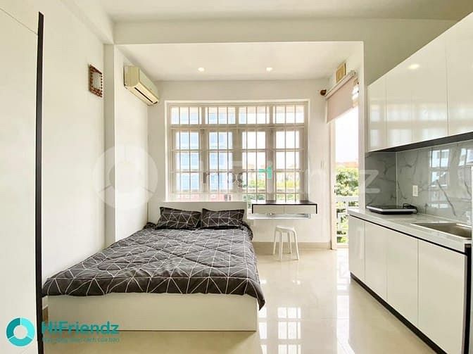 Hình ảnh Studio ban công, full nội thất, ngay chân cầu kênh tẻ,
