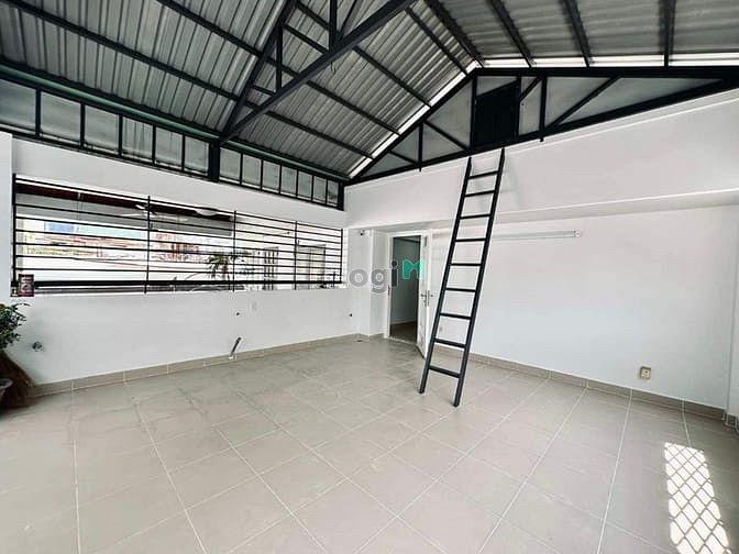 Hình ảnh SIÊU PHẨM 3/2- gần Trường Việt Úc Q10,  5*11.6- 4PN
