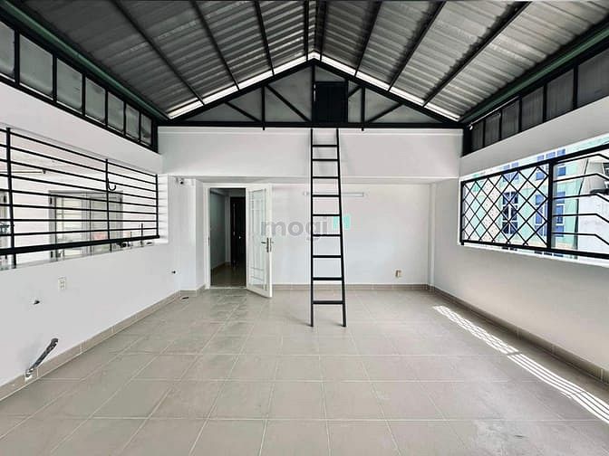 Hình ảnh SIÊU PHẨM 3/2- gần Trường Việt Úc Q10,  5*11.6- 4PN