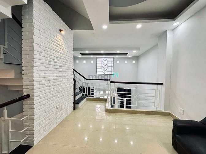 Hình ảnh SIÊU PHẨM 3/2- gần Trường Việt Úc Q10,  5*11.6- 4PN