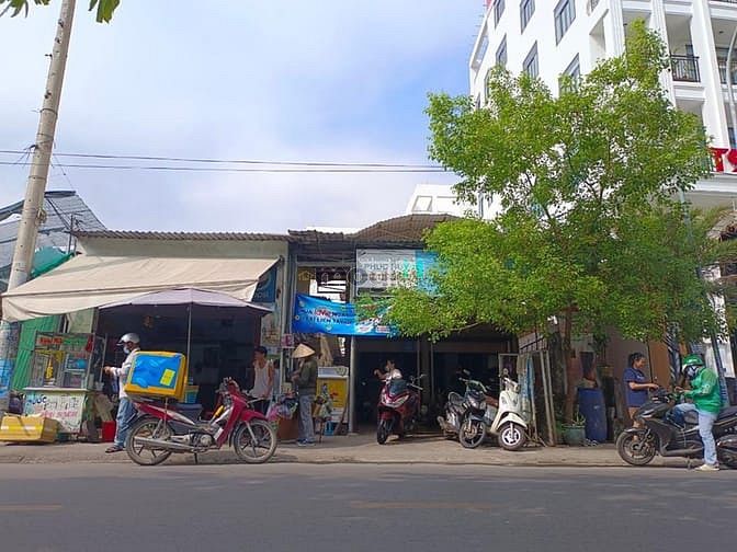 Hình ảnh đất xây dựng cao tầng Thảo Điền - Quốc Hương - 365 m2- H 7 tầng - sổ