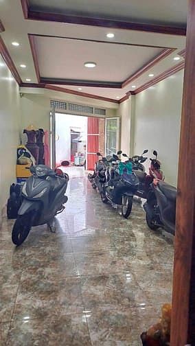 Hình ảnh VIP Cộng Hoà, Tân Bình- hẻm xe hơi vào nhà,