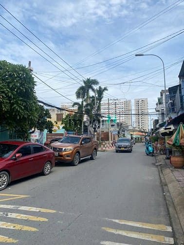 Hình ảnh Bán đất mặt tiền đường 22 ngay Trạm Y Tế phường , Phước Long B , Q.9