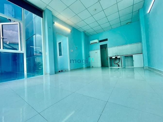 Hình ảnh Cho thuê ngay cầu vượt Hoàng Hoa Thám-hơn 30m2-tiện ích