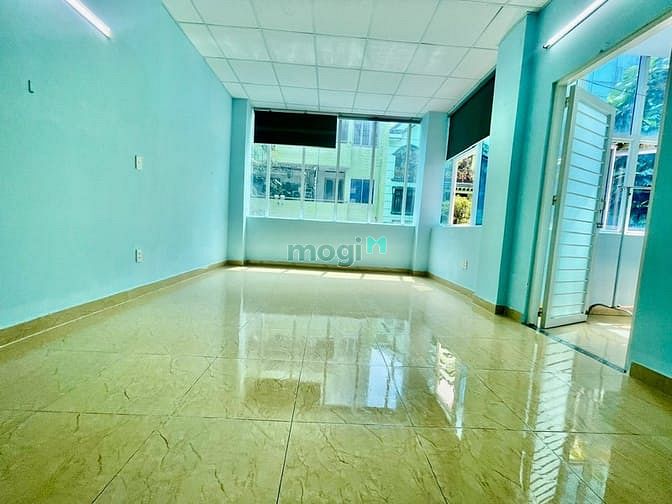 Hình ảnh Cho thuê ngay cầu vượt Hoàng Hoa Thám-hơn 30m2-tiện ích