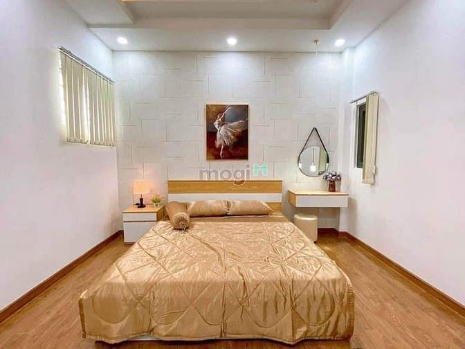 Hình ảnh Cô lớn tuổi cần bán nhanh căn Lý Phục Man,Bình Thuận, Q7 , 2ty150, SHR