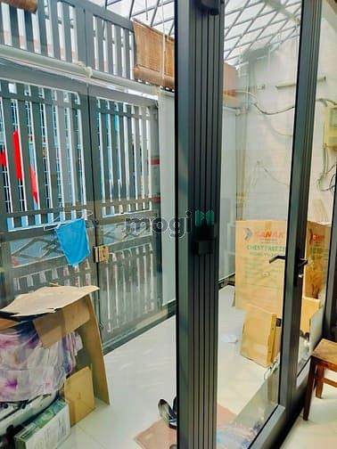 Hình ảnh Nhà cạnh chợ  xóm  củi & nhị thiên đường. nhánh đường nguyễn chế