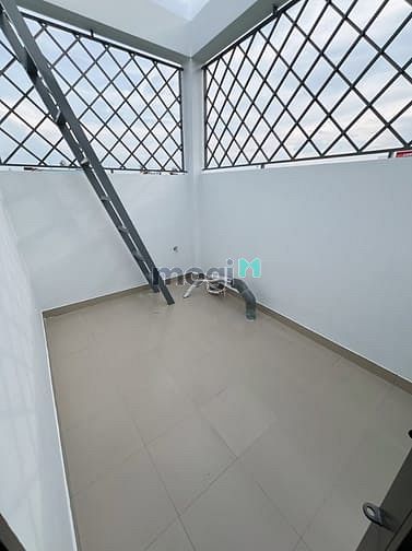 Hình ảnh Bán gấp nhà mới xây đẹp quận Tân Phú