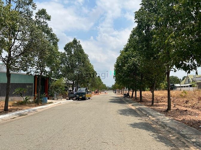 Hình ảnh Bán 100m2, full thổ cư, đường nhựa 12m, sát đại học Việt Đức, 1ty250