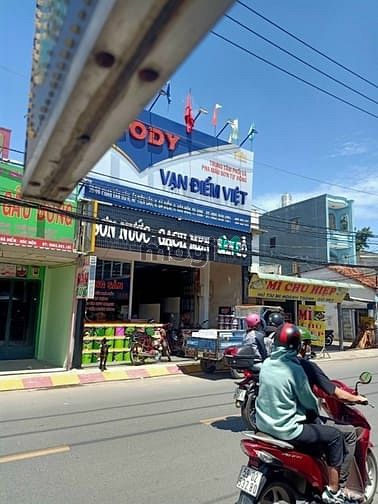Hình ảnh Bán gấp nhà MT Phan Văn Hớn 200m2 đang cho thuê