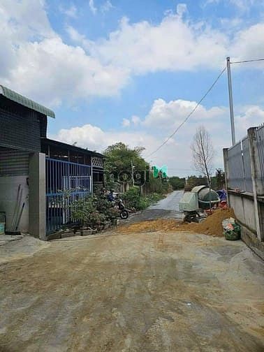 Hình ảnh Đất giá rẻ sổ riêng thổ cư 780tr 100m2 đường 4m Gần UB Xã Bình Lợi