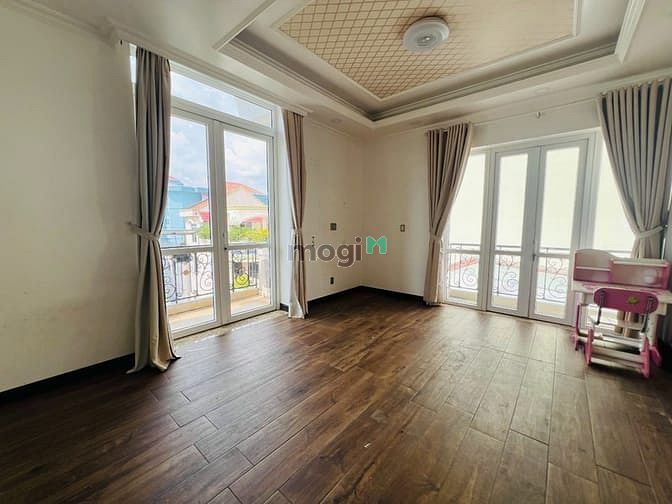Hình ảnh Cho thuê biệt thự khu VIP LỮ GIA  QUẬN 10