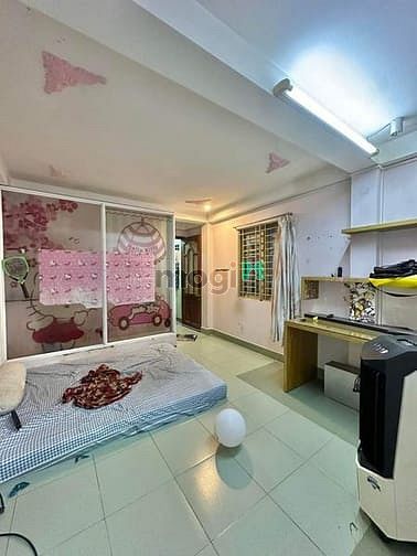Hình ảnh ______ mặt tiền trần quốc thảo phường 7 quận 3. _______