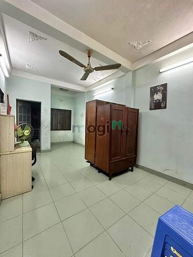 Hình ảnh ______ mặt tiền trần quốc thảo phường 7 quận 3. _______