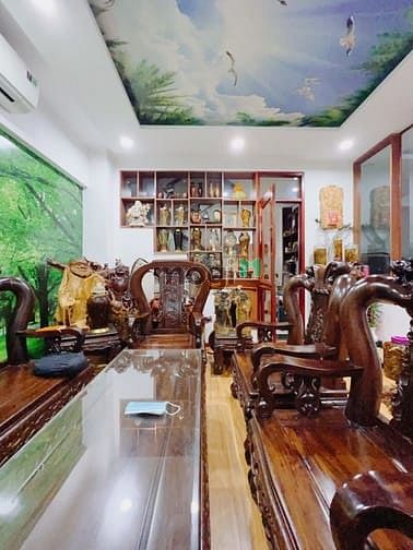 Hình ảnh Cho thuê biệt thự 560m2  đường 3 Tháng 2, Phường 12 , Quận 10