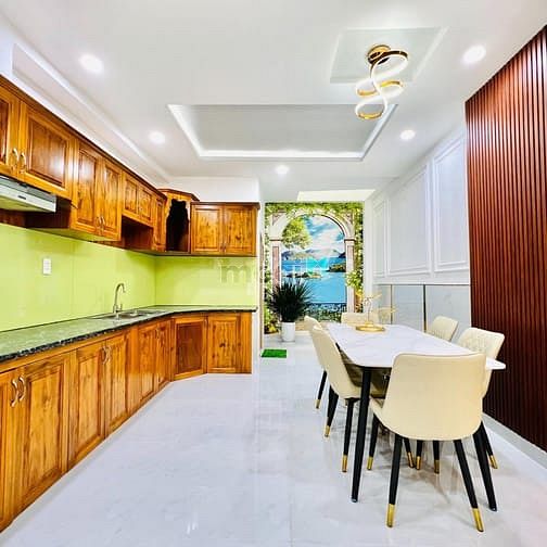 Hình ảnh Chính chủ cần bán gấp căn Hoà Hảo P4 Q10 , Dt 75,2m2 , giá 2ty580