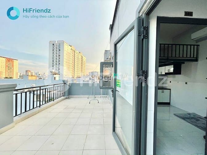 Hình ảnh Duplex cửa sổ lớn thoáng ban công thang máy gần Đại học Văn Hiến