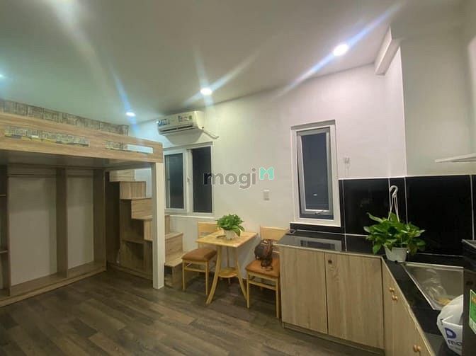 Hình ảnh Cho Thuê Căn Hộ Đuplex Full Nột Thất, Có Cửa Sổ  Trời, Gần Sân Bay TSN