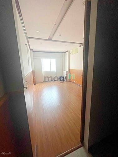 Hình ảnh Cho thuê nhà 94 Hàm Nghi, Bến Nghé, Q1. Trệt, 3 lầu (4x17) chỉ 110tr
