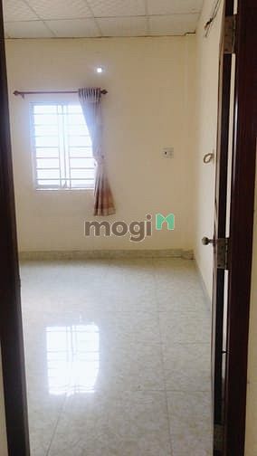 Hình ảnh Cho thuê nhà mặt tiền 11TR Tô Ngọc Vân