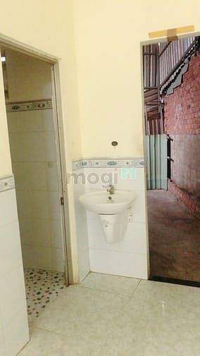 Hình ảnh Cho thuê nhà mặt tiền 11TR Tô Ngọc Vân