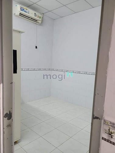 Hình ảnh Nhà cấp 4 đường tx31 P. Thạnh Xuân Q12 Dt 4x17m Nhà 2pn,1wc  giá 4,5tr