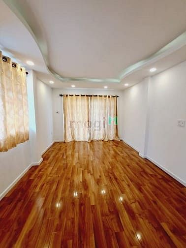 Hình ảnh ______ đường 3 tháng 2 quận 10 phường 11. ______