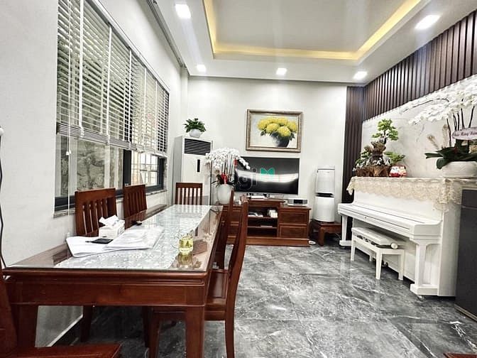 Hình ảnh Q3 Villa Kỳ Đồng-7.5*9-2 phòng master- tặng nội thất cao cấp