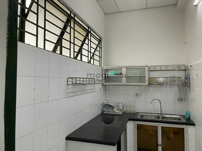 Hình ảnh Chung cư 189B Cống Quỳnh - Quận 1 80m2 2pn 9tr5. Có ban công, cửa sổ