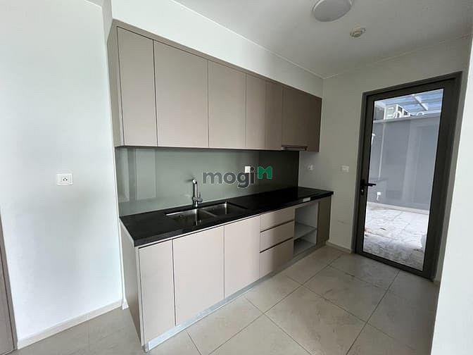 Hình ảnh Cho Thuê 2PN 70m2 + 40m2 sân vườn Giá 7tr/tháng , Sẵn Giường Tủ