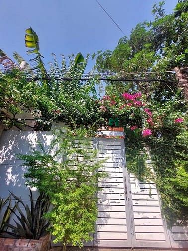 Hình ảnh Đất đẹp Q7 - DT 4.6*11.5- hẻm xe tải sát nhà.