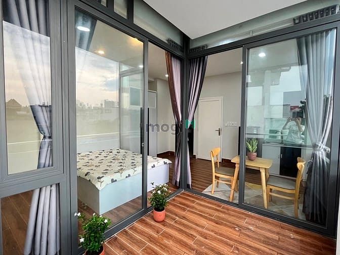 Hình ảnh Trống sẵn Studio đầy đủ nội thất - ban công rộng - Nhiều ánh sáng