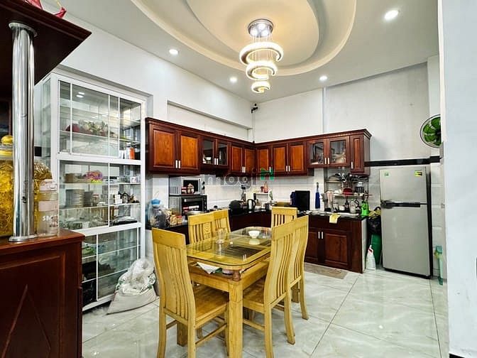 Hình ảnh Q. TB. Hẻm 6m Phan Huy Ích, 6.9x15, 4 tầng, 8PN