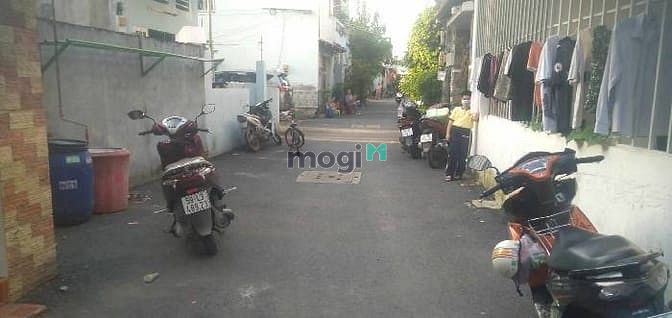 Hình ảnh Bán nhà gấp, giá tốt, sổ hồng riêng