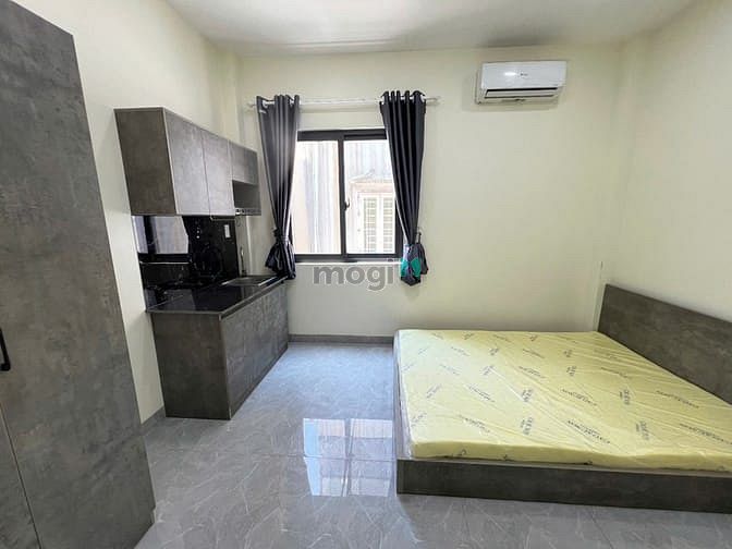 Hình ảnh Cho Thuê Căn Hộ Dịch Vụ Cao Cấp Full Nột Thất Có Cửa Sổ Trời