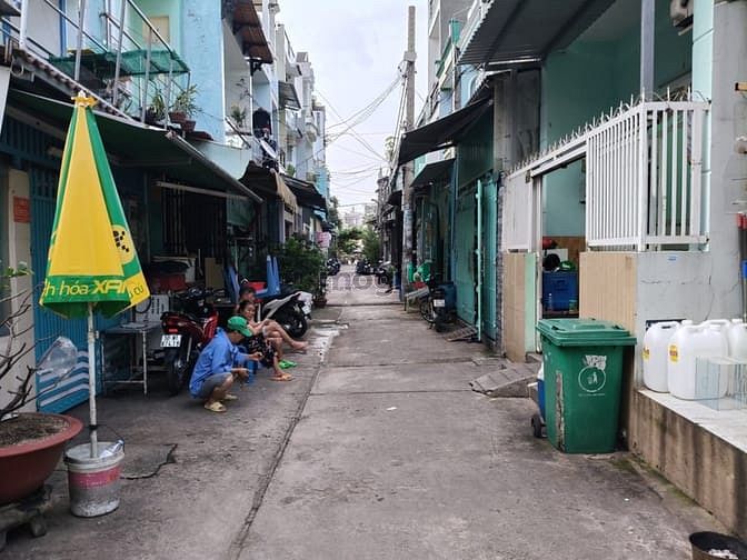 Hình ảnh HXH - Đường Lê Đình Cẩn, Sát Tên Lửa. 44m2, 2 Tầng, SHR.