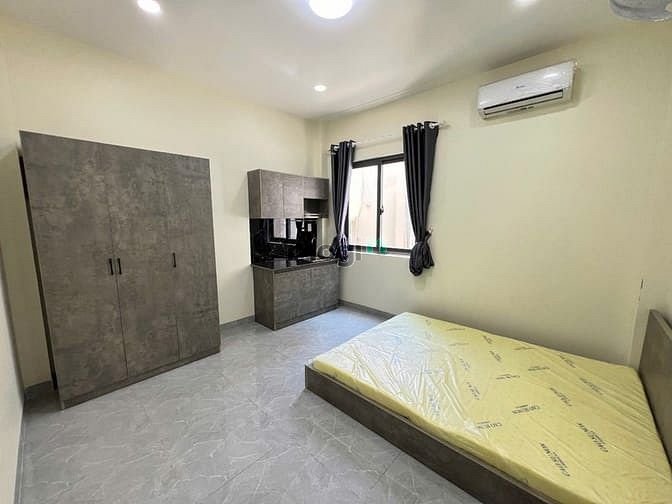 Hình ảnh Cho Thuê Căn Hộ Dịch Vụ Cao Cấp Full Nột Thất Có Cửa Sổ Trời
