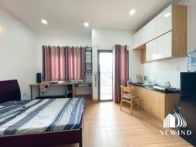 Hình ảnh Studio bancol đi bộ sang RMIT chỉ 3 phút, thuận tiện di chuyển sang q1