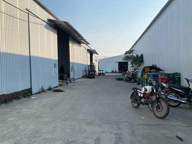 Hình ảnh Cho thuê kho đường Đức Thắng, Bắc Từ Liêm. DT 200-2000m, cao 8m, điện