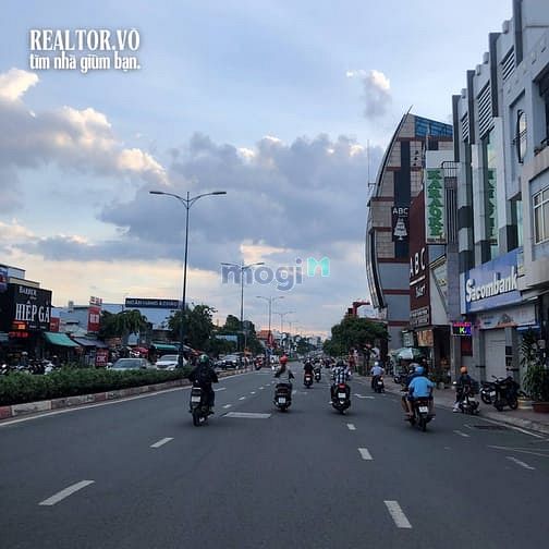 Hình ảnh [@RealtorVO] CẦN BÁN GẤP - DT 69m2 - Full thổ - cách Lê Văn Việt 50m.