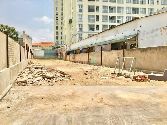 Hình ảnh Bán lô đất 450m² Mặt tiền Nguyễn Thị Thập Quận 7